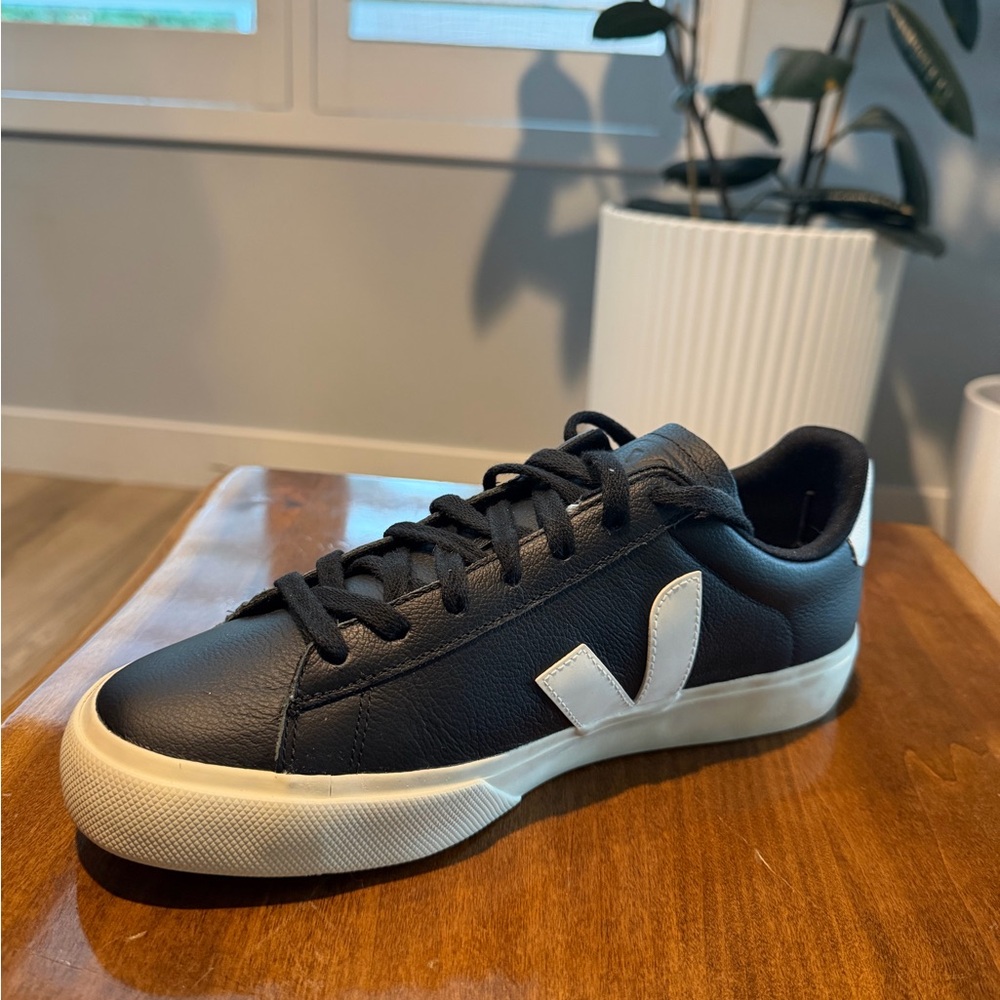 Veja Campo Easy Two-Tone Leather Sneakers